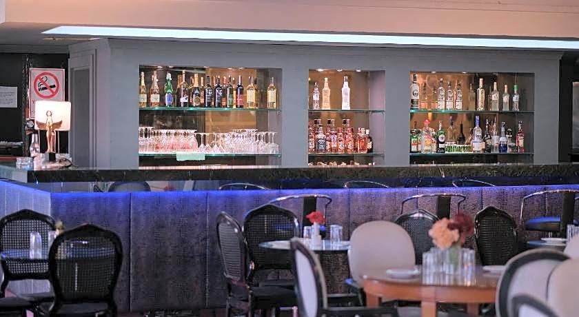 The Green Park Bostanci