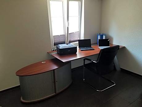 3 Doppelbett Business Apartment am Bodensee