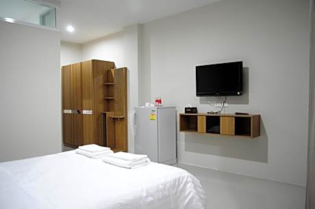 Paru Ville (service apartment)