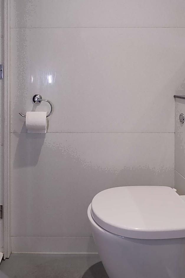 Astor Kensington Hostel