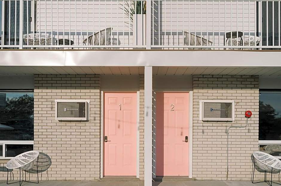 The June Motel, Prince Edward County