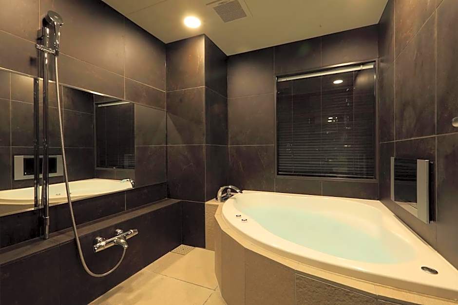 Centurion Hotel Grand Akasaka Mitsuke Station