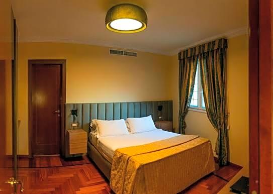 Hotel Mecenate Palace