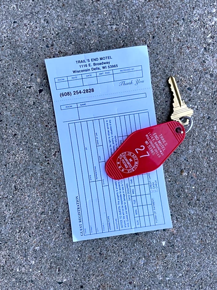 Trails End Motel
