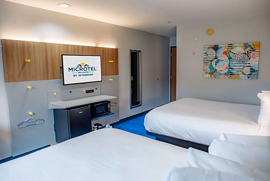 Microtel Inn & Suites by Wyndham Kingsland Naval Base I-95