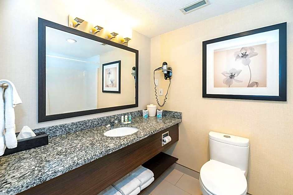 Prestige Riverside Lodge Quesnel