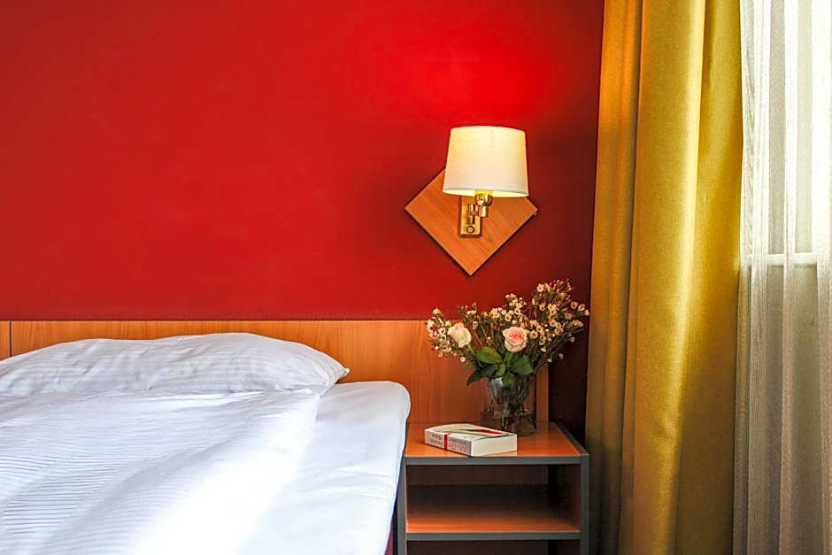 Good Morning + Berlin City East