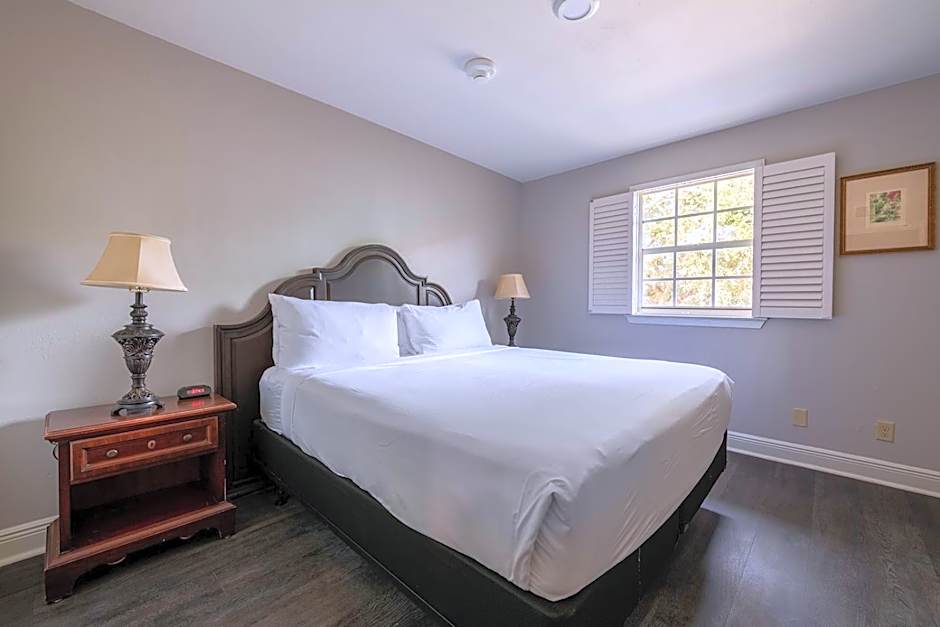 French Quarter Suites Hotel