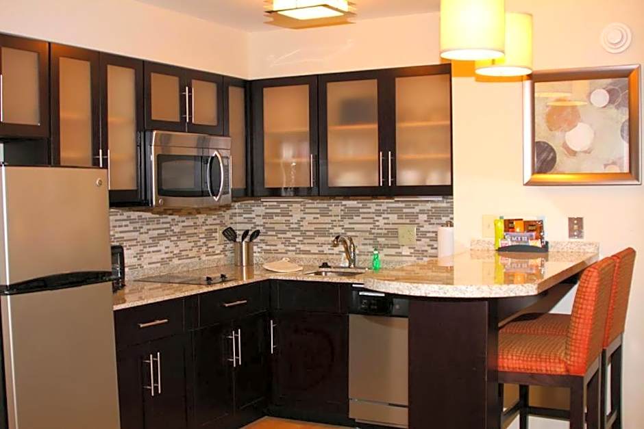 Staybridge Suites Syracuse Liverpool By IHG