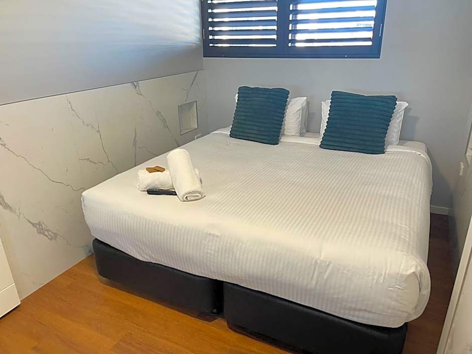 Honeysuckle Apartments