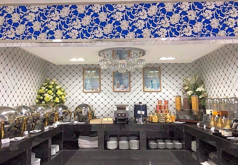 Top High Airport Link Hotel