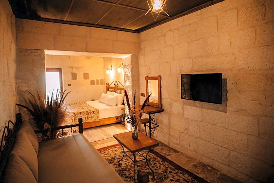 Çavuşin Cave House-Cappadocia