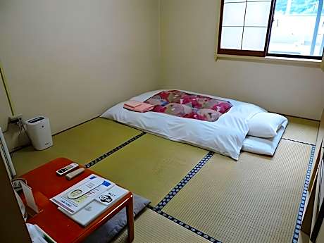 Japanese Style Room with 12 Tatami - Smoking