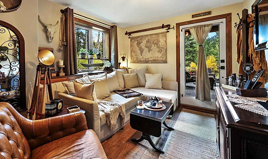 A Suite Retreat - Beyond Bed & Breakfast