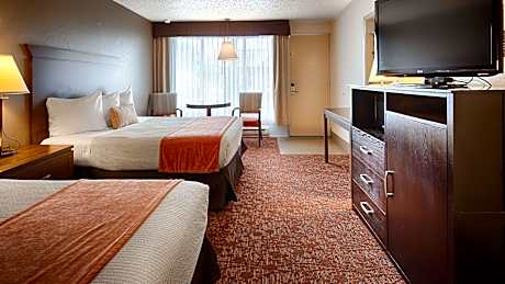 2 Queen Beds Non-Smoking Microwave And Refrigerator Wi-Fi Full Breakfast