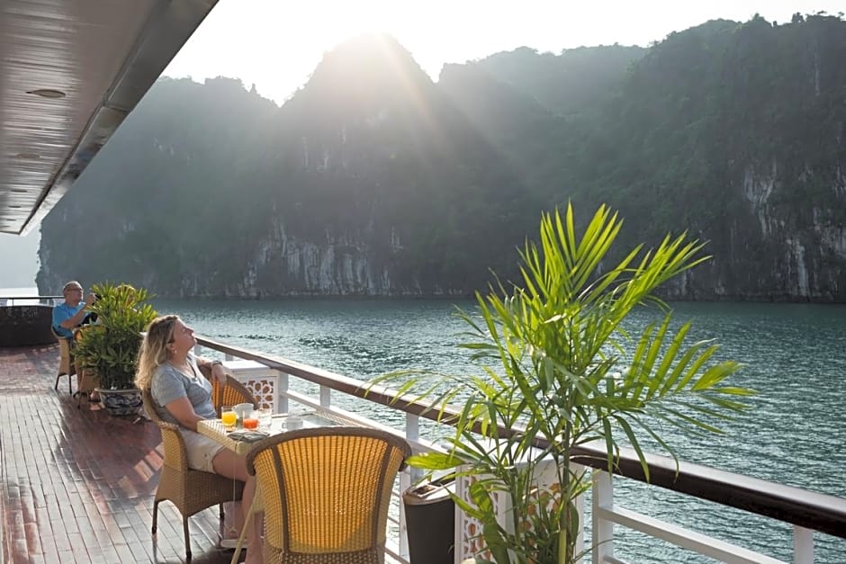 Halong Paloma Cruise