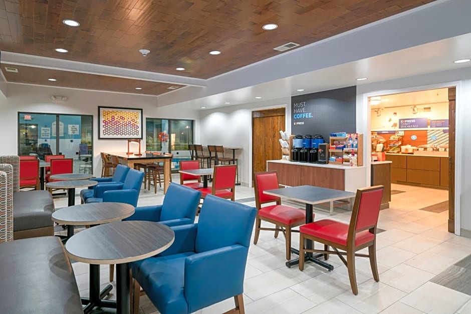 Holiday Inn Express Hotel & Suites Elkins, an IHG Hotel