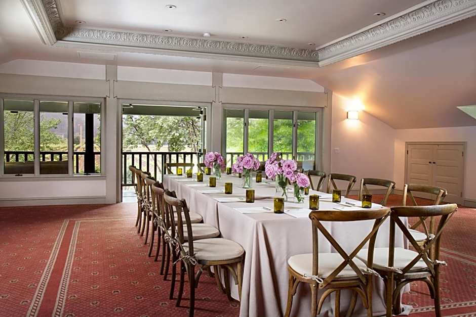 Harvest Inn