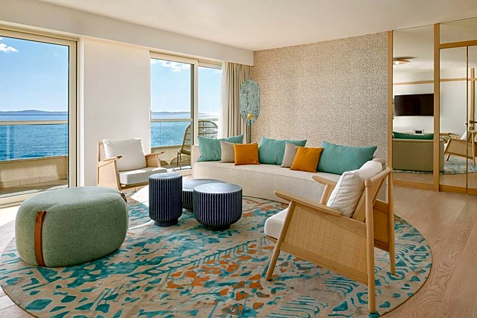 Le Meridien Lav Split