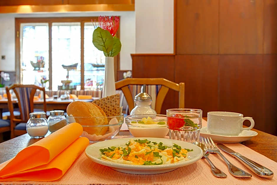 Hotel Elbinsel free parking