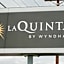 La Quinta Inn & Suites by Wyndham Albuquerque Airport