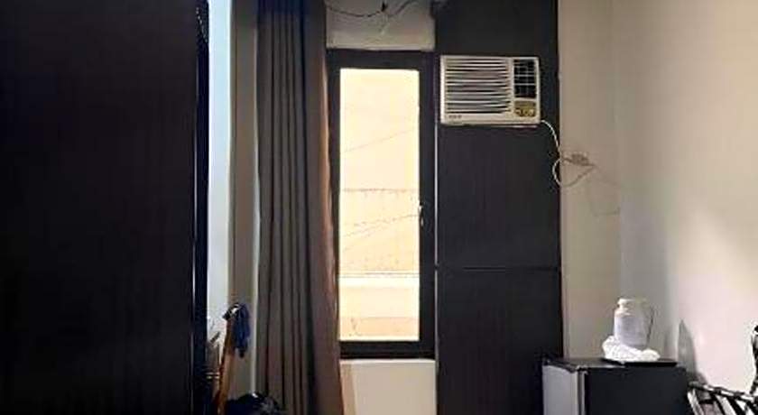 Grand Astoria Hotel