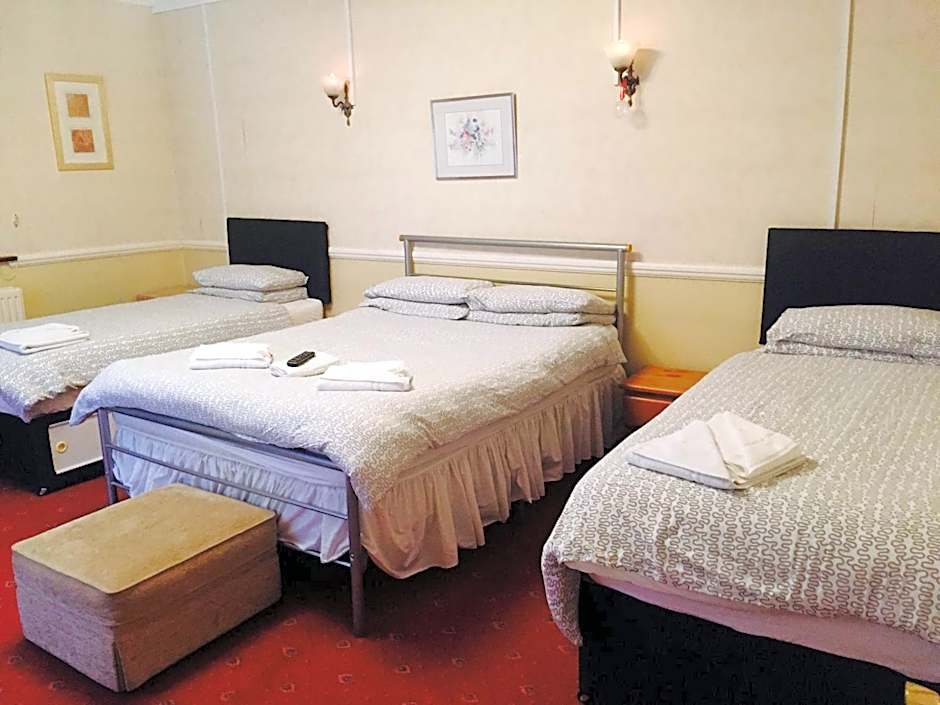 Welbeck Hotel - Close to Beach, Train Station & Southend Airport