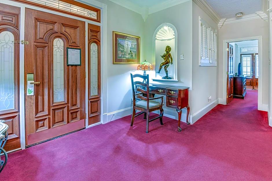 Plaza Suites Downtown New Orleans