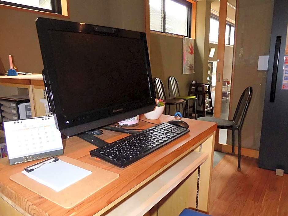 Guesthouse Hyakumanben Cross