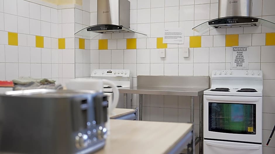 Silverfern Backpackers