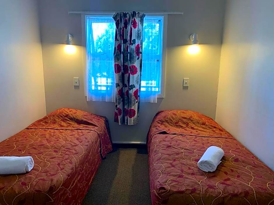 Apple Motor Inn