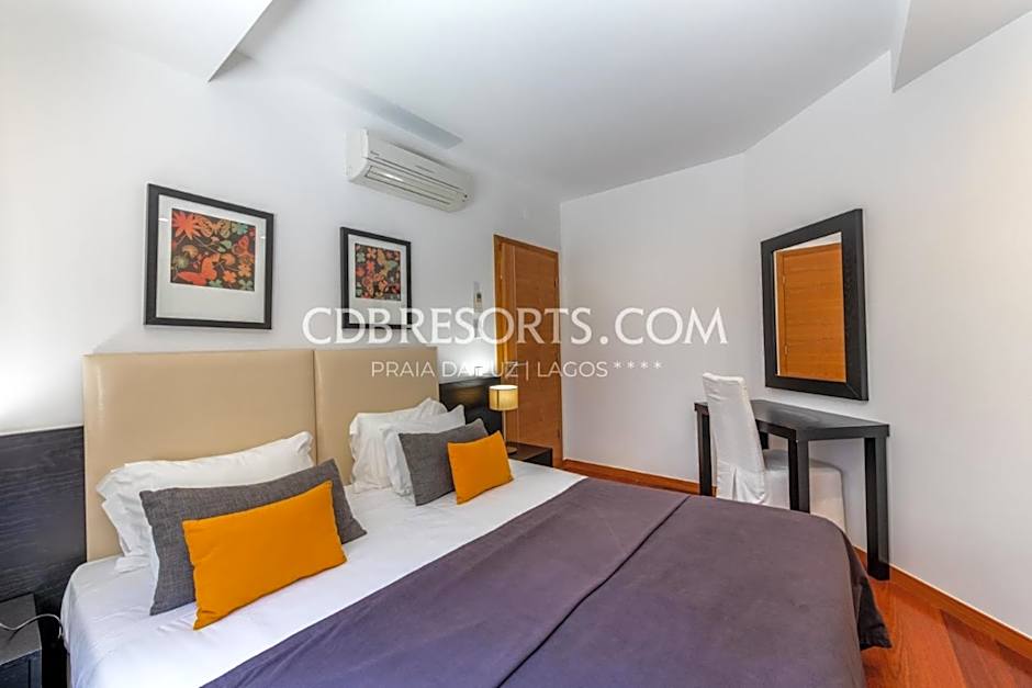 Photo 1 of 10 of Standard 1 Bedroom Apartment, Poolside