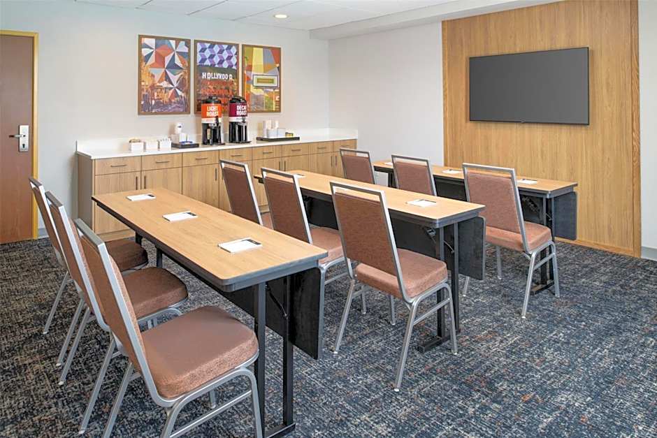 Hampton Inn by Hilton North Hollywood