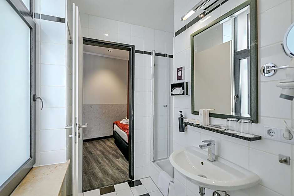 Ramada by Wyndham Frankfurt Central Station