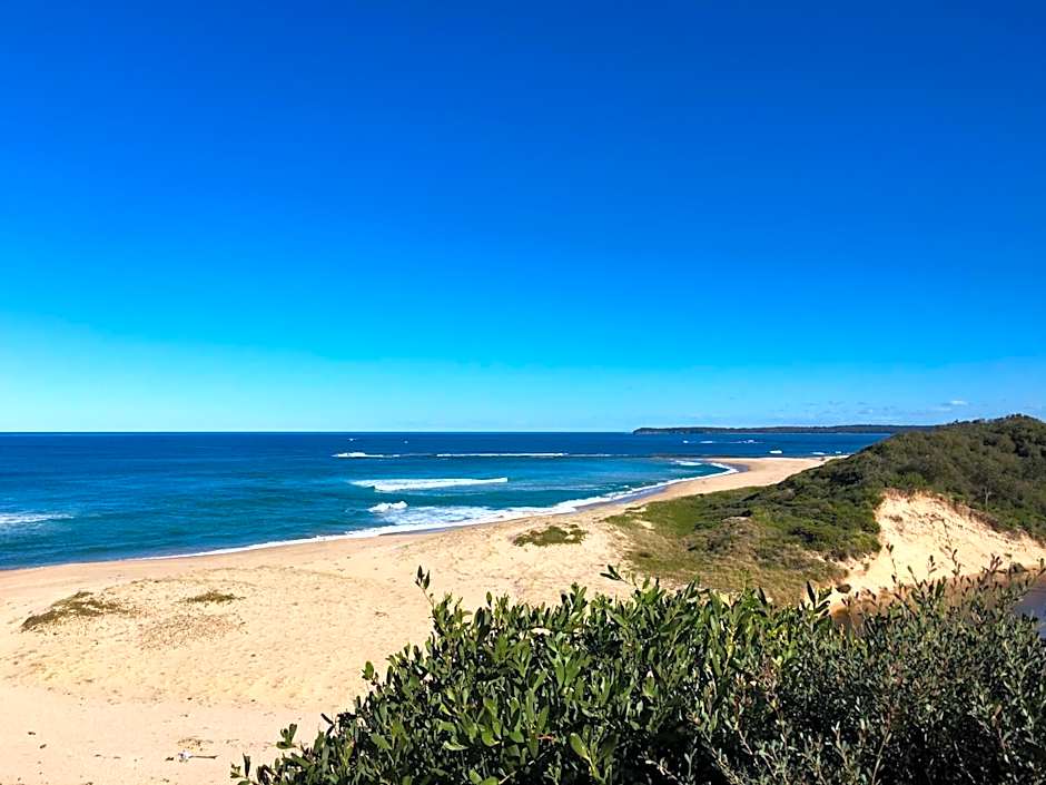 Surfside Cudmirrah Beach