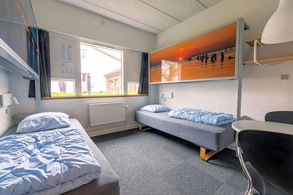 Photo 1 of 4 of 2 Beds
