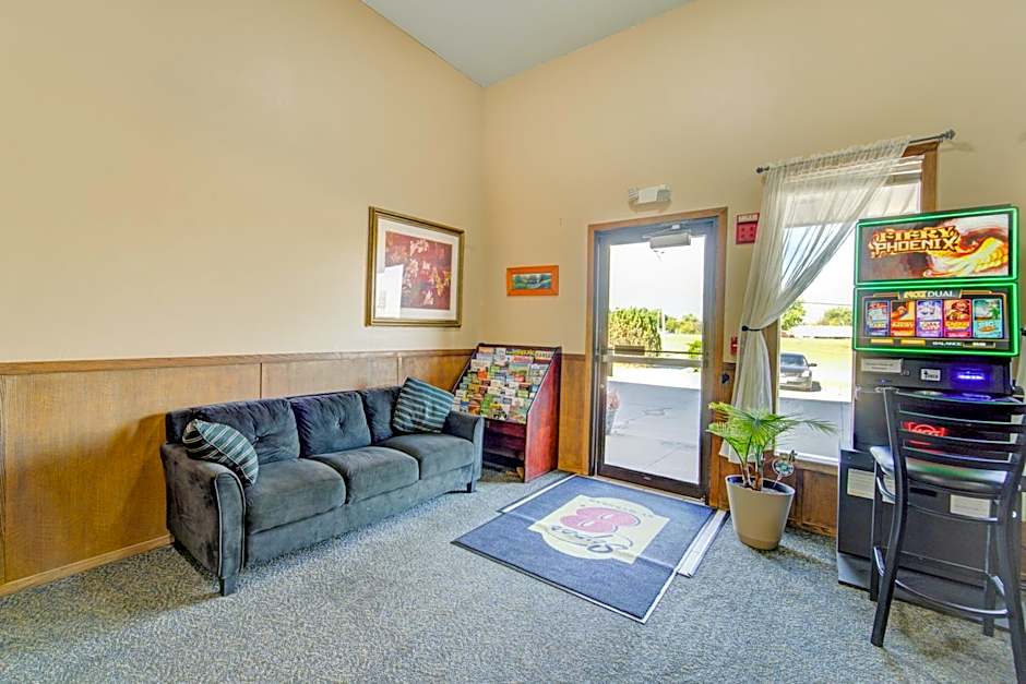 Capital O Amerihost Inn and Suites Kingdom City Hwy 54 MO