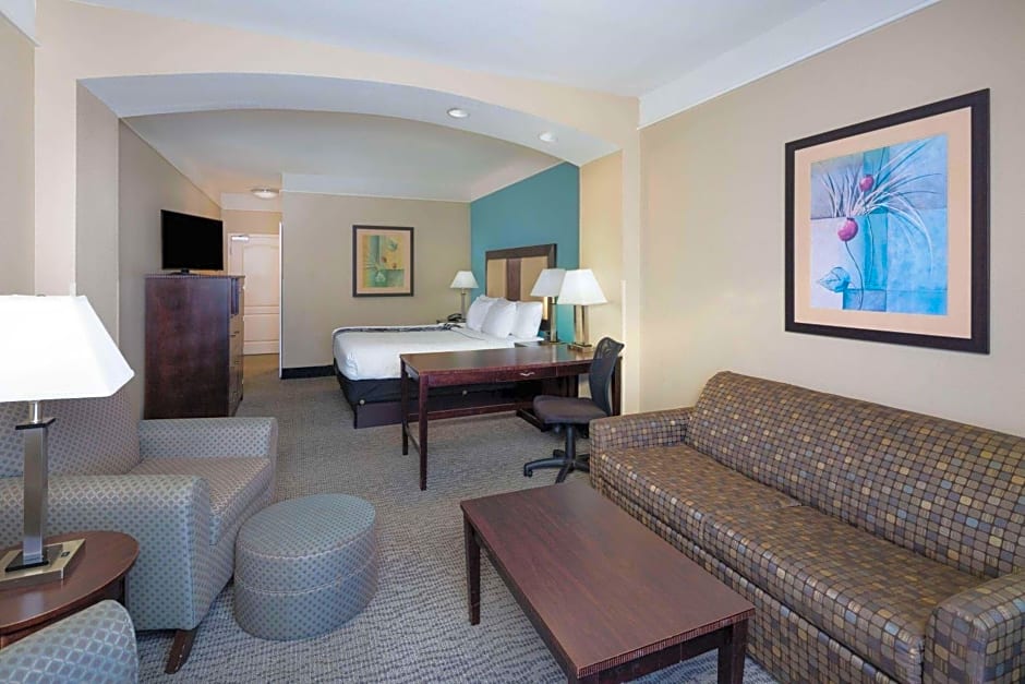 La Quinta Inn & Suites by Wyndham Savannah Airport - Pooler