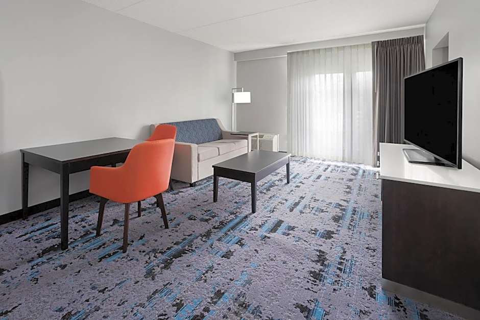 Hawthorn Extended Stay by Wyndham Chambersburg