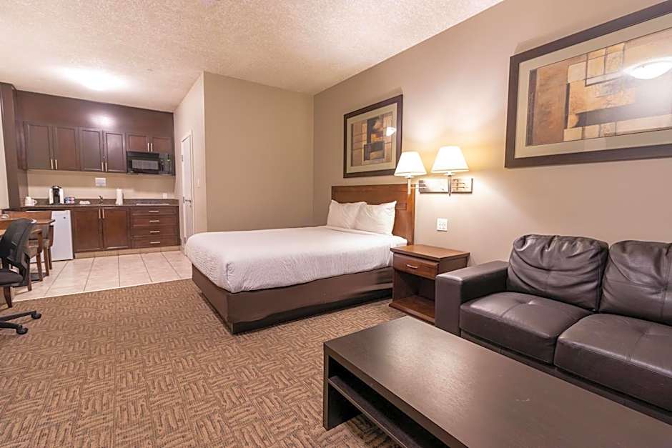 BCMInns - Lac La Biche