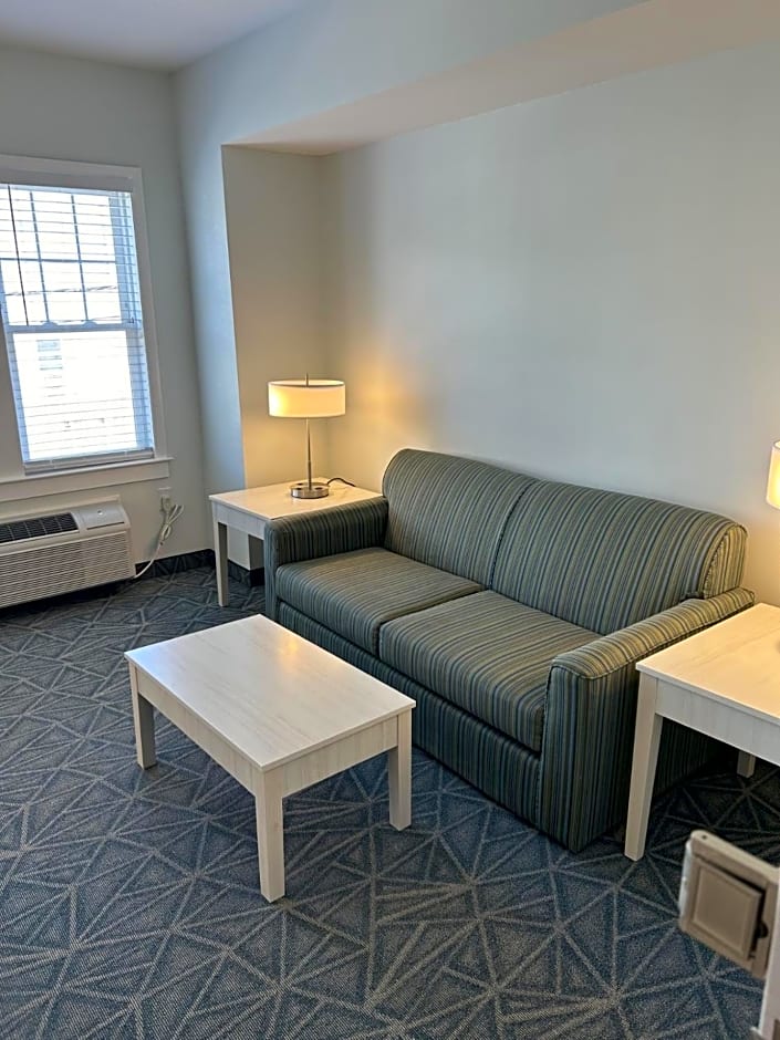 The Admiral Hotel/Motel