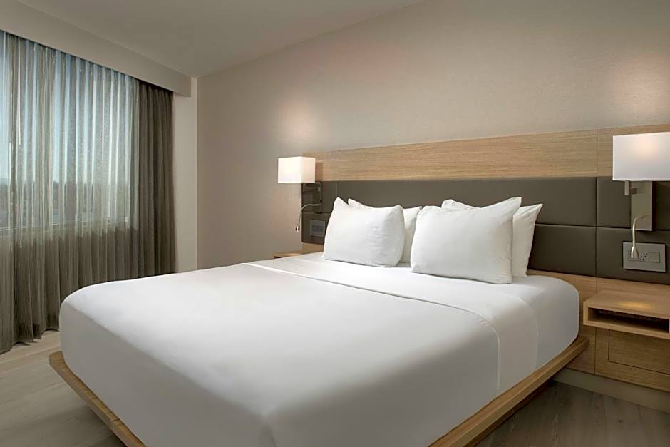AC Hotel by Marriott Portland Lake Oswego