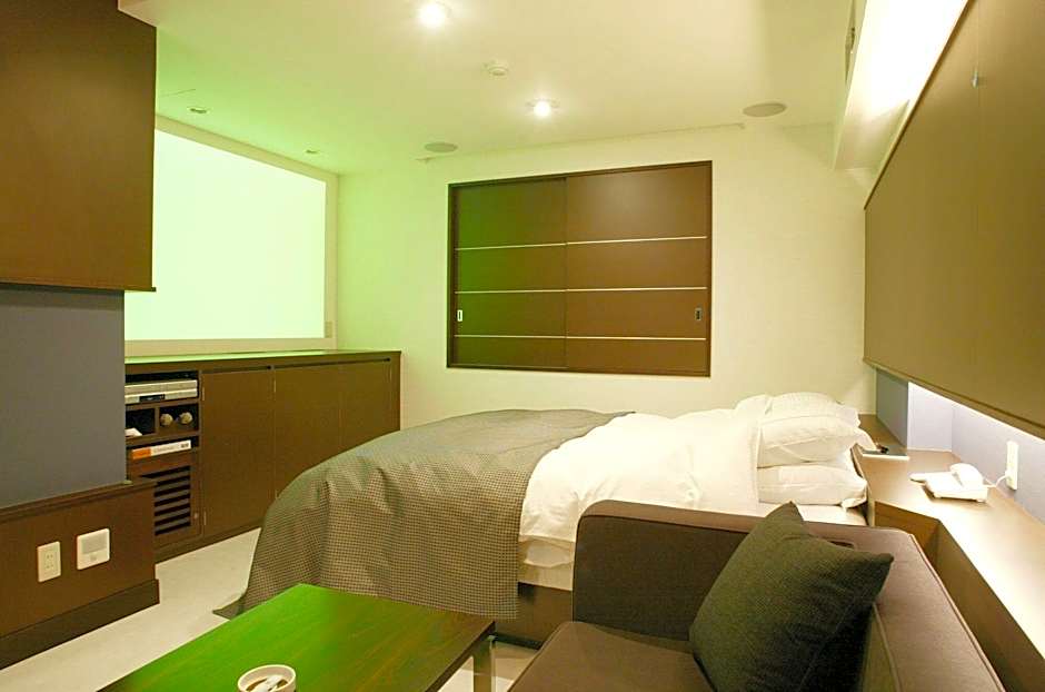 Hotel Woo (Adults Only)