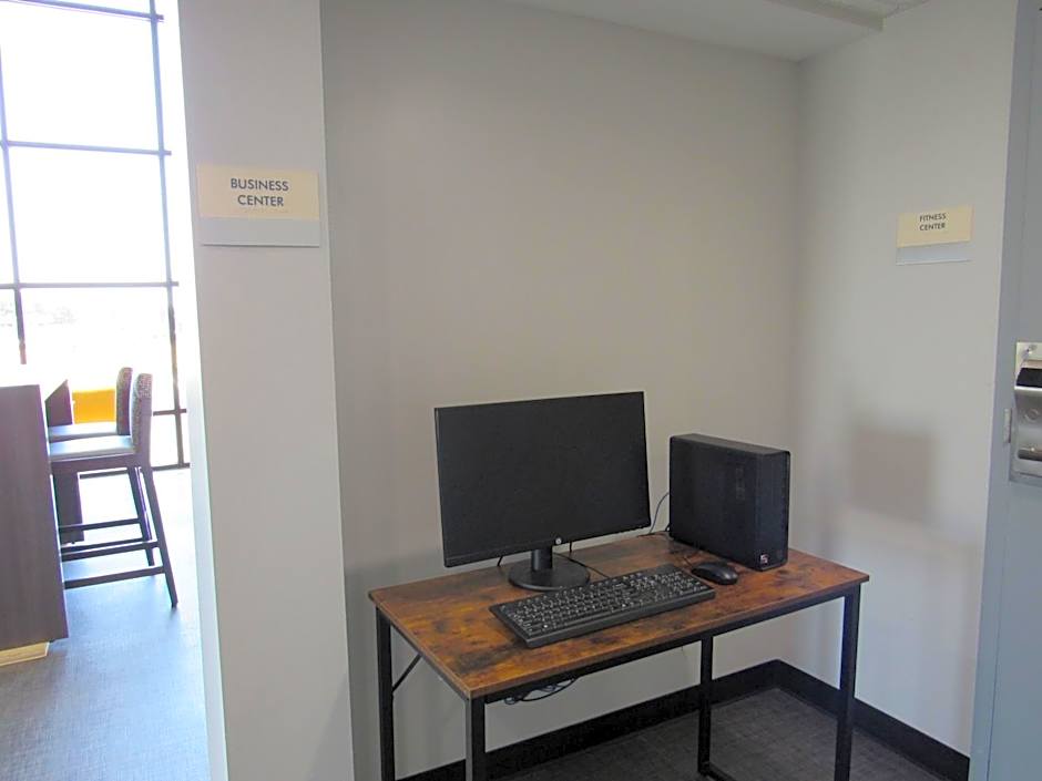 Clarion Pointe McDonough