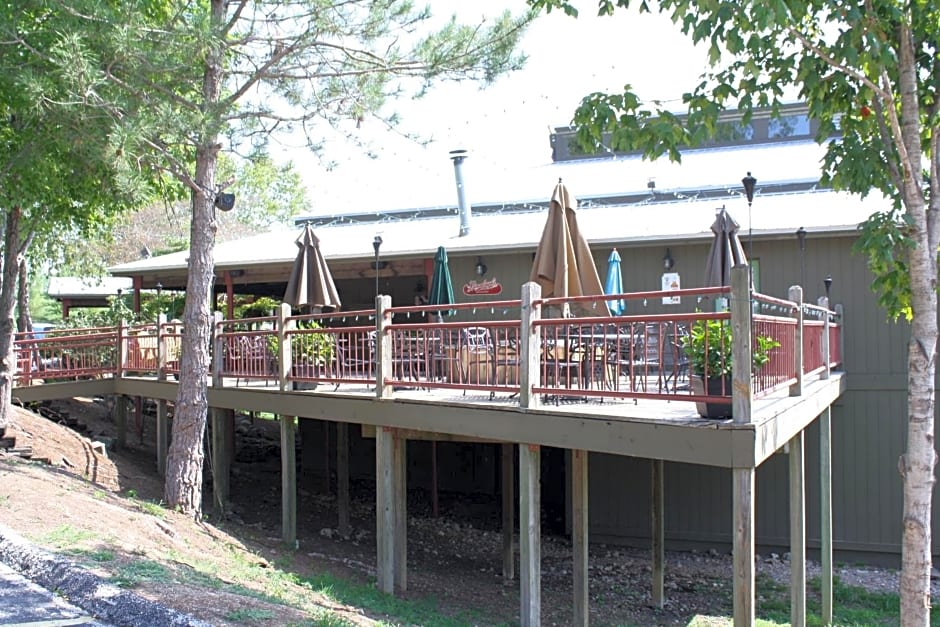 Outback Roadhouse Motel & Suites Branson