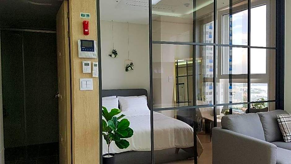 The Mark Sokcho Residence #16 Level