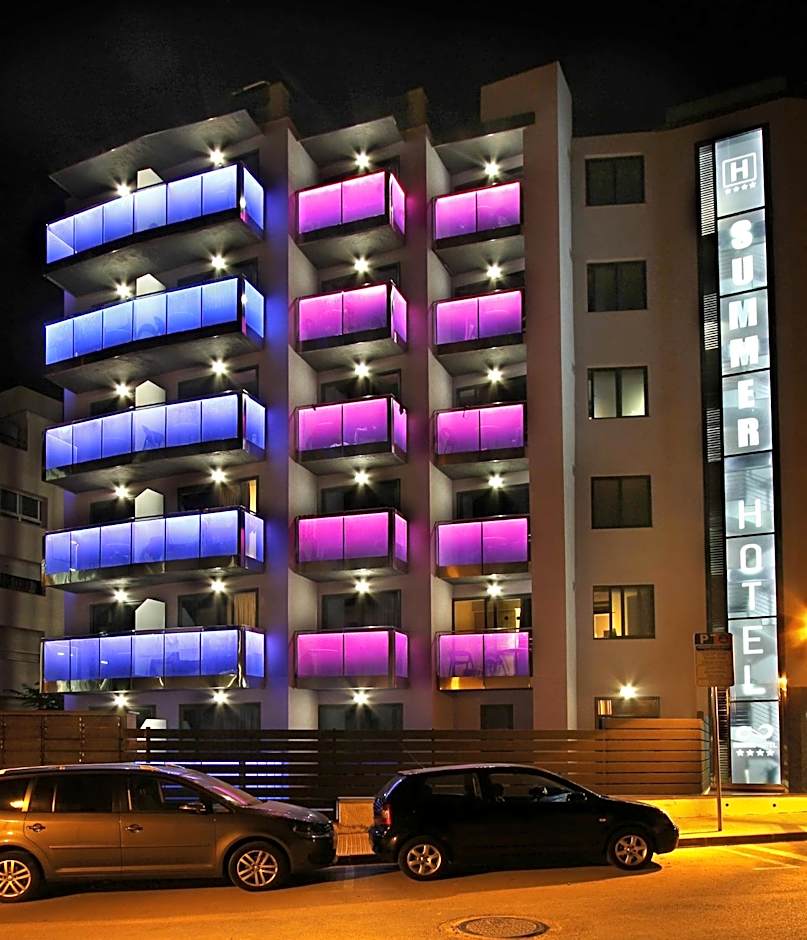 Summer Hotel