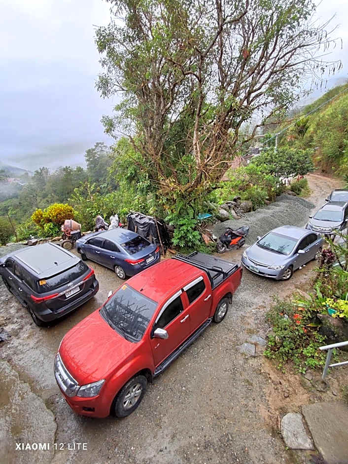 Hiwang Native House Inn & Viewdeck