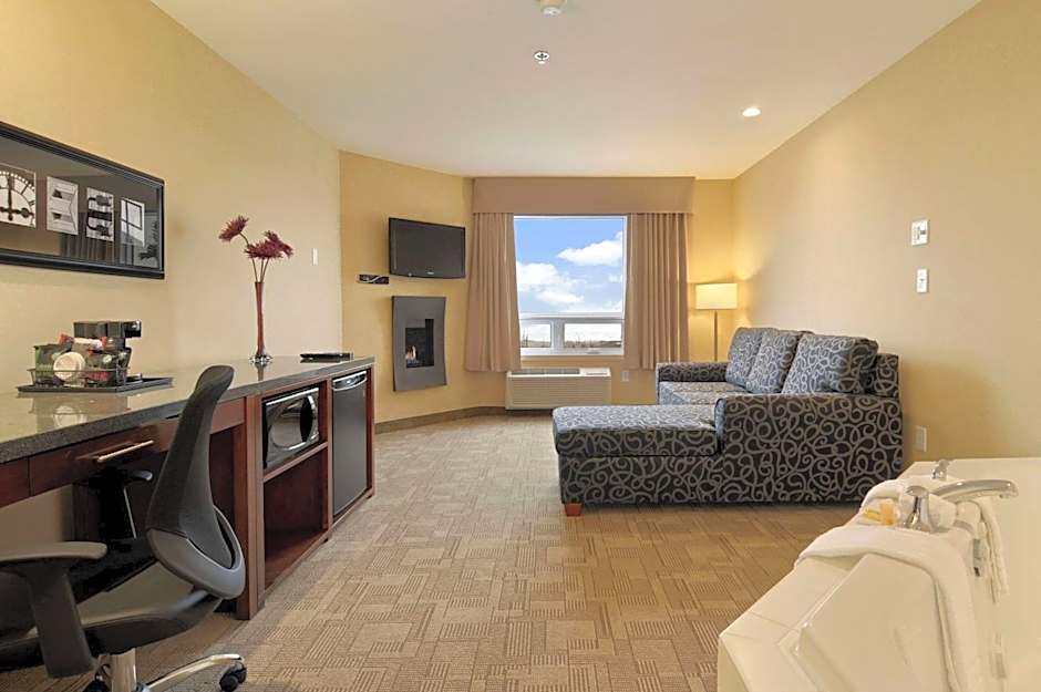 Days Inn by Wyndham Regina Airport West