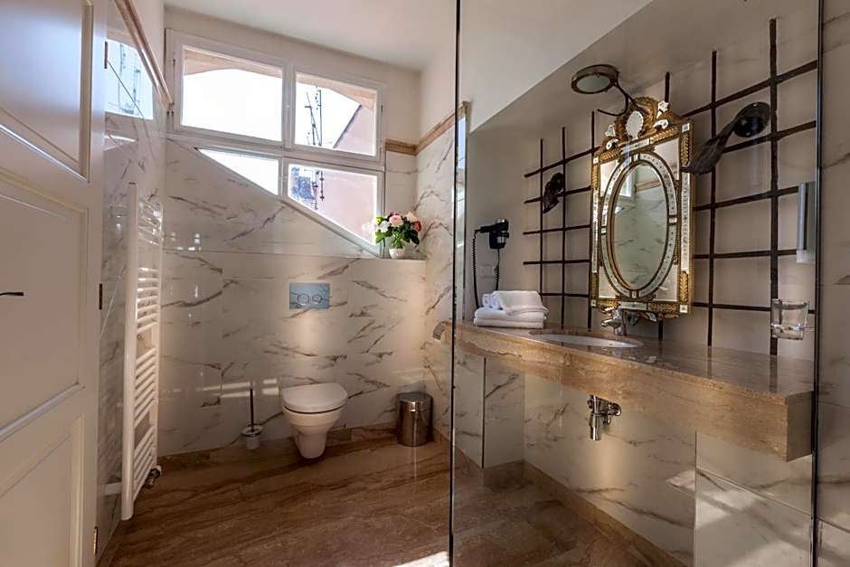 Little King Hotel U Malvaze